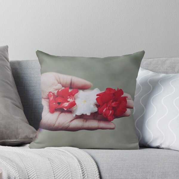 Item preview, spring designed and sold by Fahad Al-Alam.