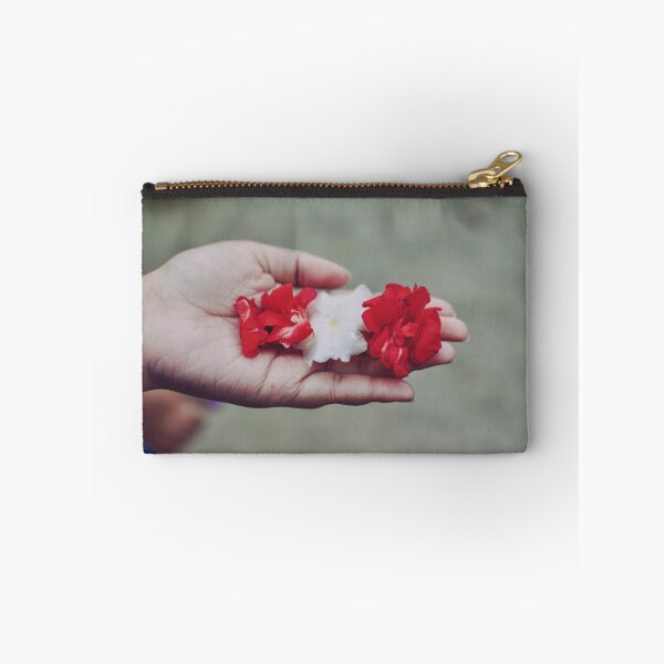 Item preview, spring designed and sold by Fahad Al-Alam.