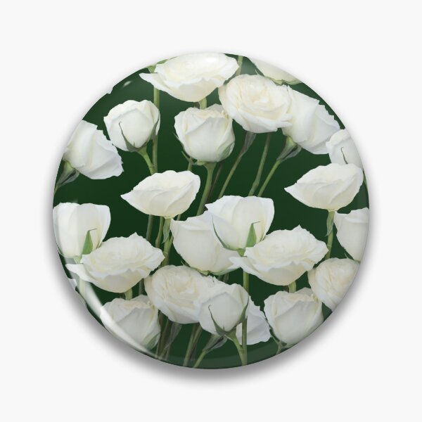 Artikelvorschau, Weiße Rosen auf grünem Hintergrund entworfen und verkauft von Tervezek.