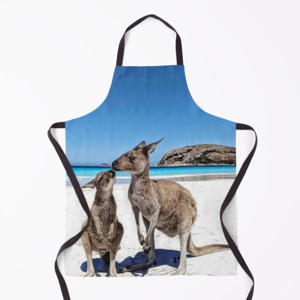 Artikelvorschau, Sweet Kangaroos On Australian Beach entworfen und verkauft von iamdesigns14.
