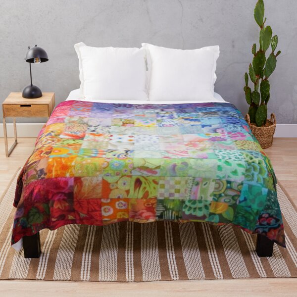 Artikelvorschau, Patchwork-Mosaik-Form, kariertes, quadratisches Muster, Blumen, Pflanzen, verschiedene warme Farbtöne entworfen und verkauft von ErisMerch.