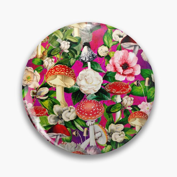 Artikelvorschau, Blumengarten mit Vintage-Pilzen, Pilzen und Pilzen, botanisches Muster, Pilzillustration, nahtloses Muster, trendiges rosa Fuchsia-Muster entworfen und verkauft von ZeinabTaha.