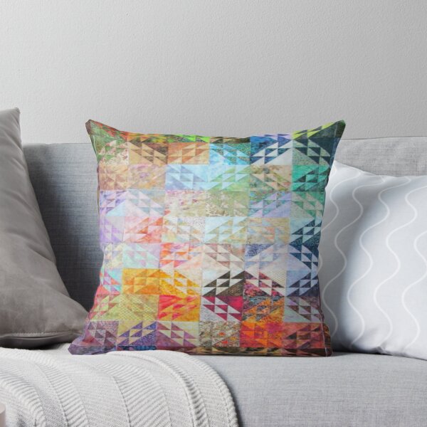 Aperçu de l'œuvre Patchwork mosaïque artistique de segments triangulaires formant un carré dans le style de l'Abstraction créée et vendue par ErisMerch.
