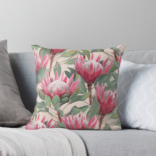 Aperçu de l'œuvre Proteas royales peintes sur fond crème créée et vendue par micklyn.