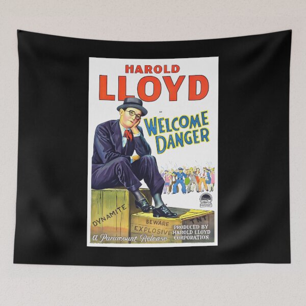 Artikelvorschau, Welcome Danger mit Harold Lloyd in der Hauptrolle. Klassisches Filmplakat. Klassisch entworfen und verkauft von avasravyao.