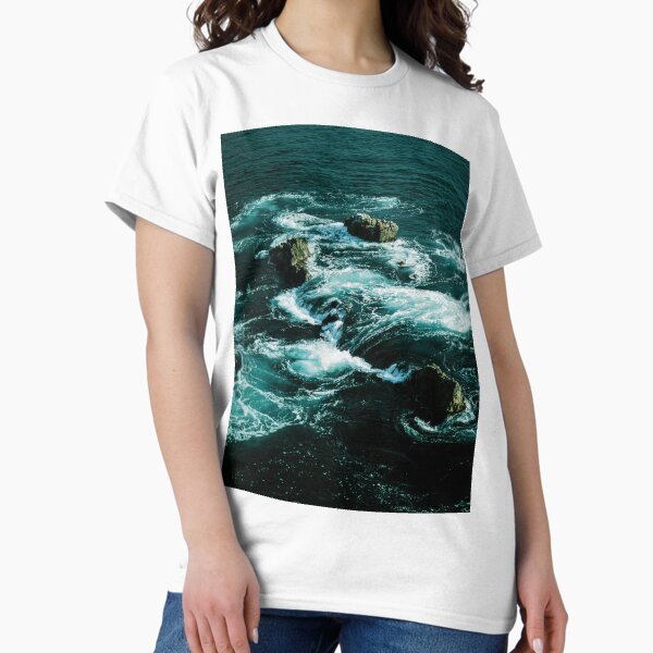 Vista previa del artículo con la obra «Espuma y olas del mar. Baja California, Ensenada», diseñado y vendido por PureCanvas.