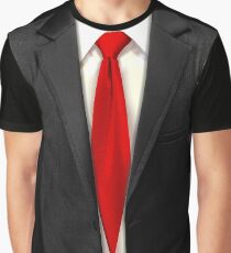Blut-Krawatte, schwarzer Anzug Grafik T-Shirt