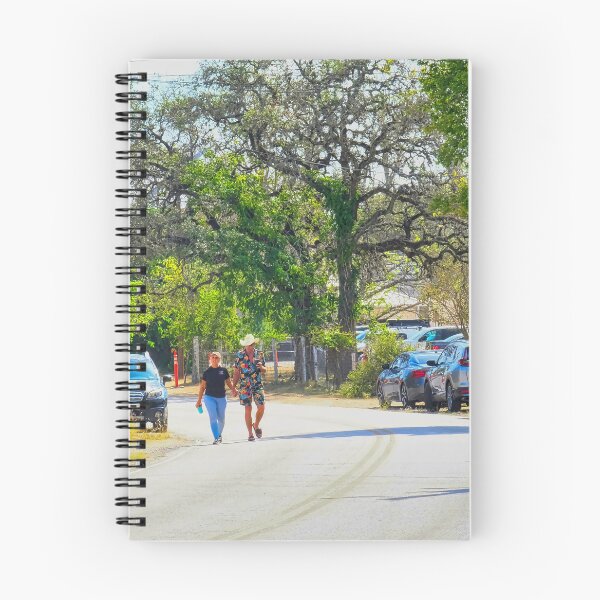 Artikelvorschau, Spaziergang entlang der Old Fitzhugh Rd in Dripping Springs entworfen und verkauft von Cathy Jones.