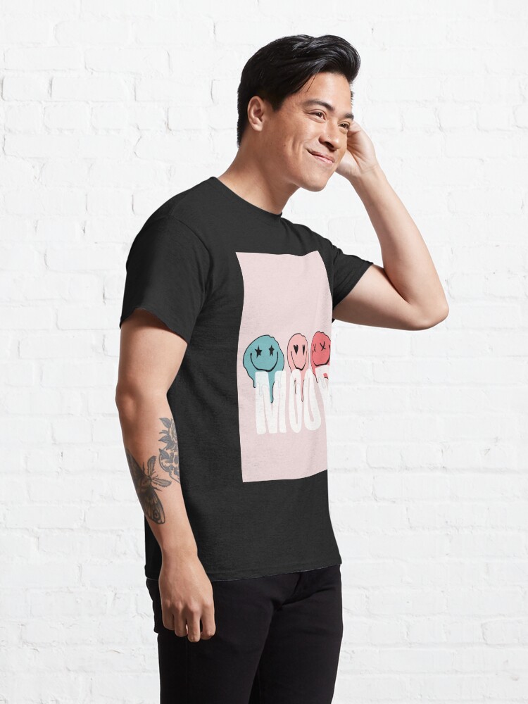 Discover Mood Smiley Face Classic T-Shirt