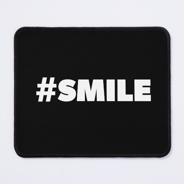 Artikelvorschau, #Smile social media hashtag entworfen und verkauft von RoguePixel.