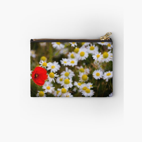 Artikelvorschau, One Poppy and Daisies entworfen und verkauft von Ralph Goldsmith.