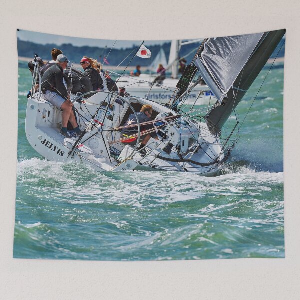 Artikelvorschau, Ocean Racing entworfen und verkauft von Richard Allen.