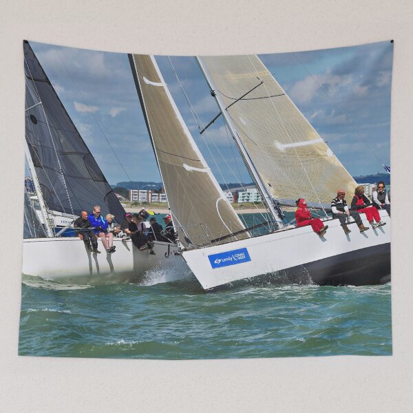 Artikelvorschau, Ocean Racing entworfen und verkauft von Richard Allen.