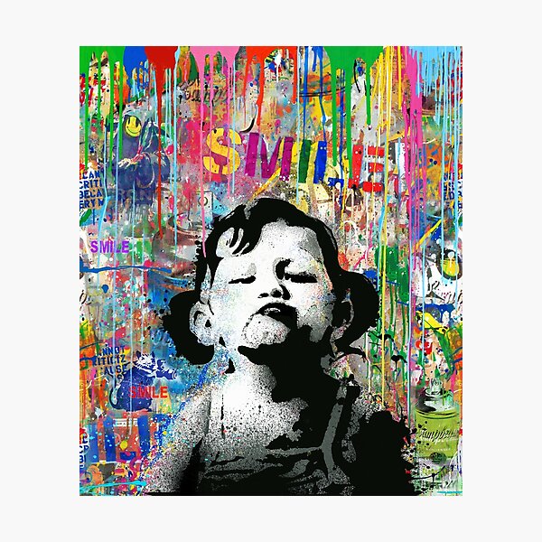 Aperçu de l'œuvre Banksy SMILE Street Art Graffiti Citation Fille ne souriant pas Pop Art Mashup créée et vendue par WE-ARE-BANKSY.
