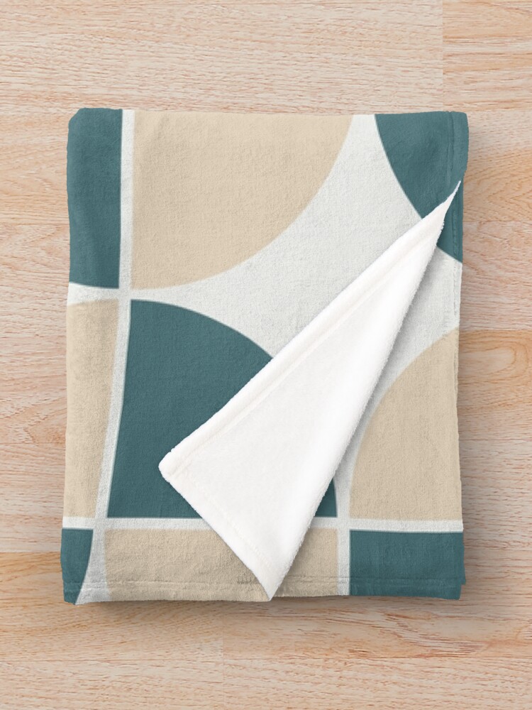 Imagen 3 de 6, Manta con la obra Aqua Cream Beige Geometric Shape Mid-century Modern Pattern 2023 COTY Vining Ivy PPG1148-6 Accents, diseñada y vendida por ColorOfTheYears.