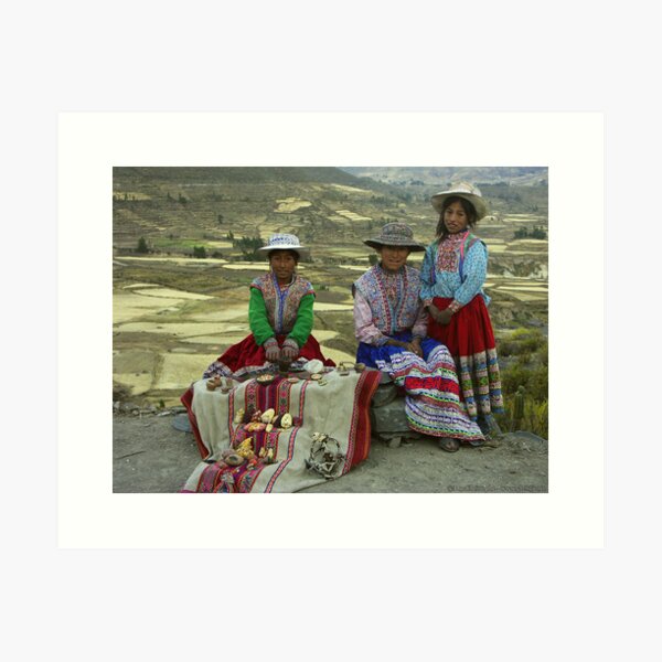 Peruvian Girls with Traditional clothes Impression artistique