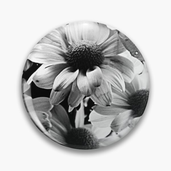 Item preview, flowers black and white designed and sold by Francespoppy.