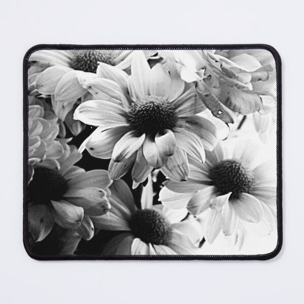 Item preview, flowers black and white designed and sold by Francespoppy.