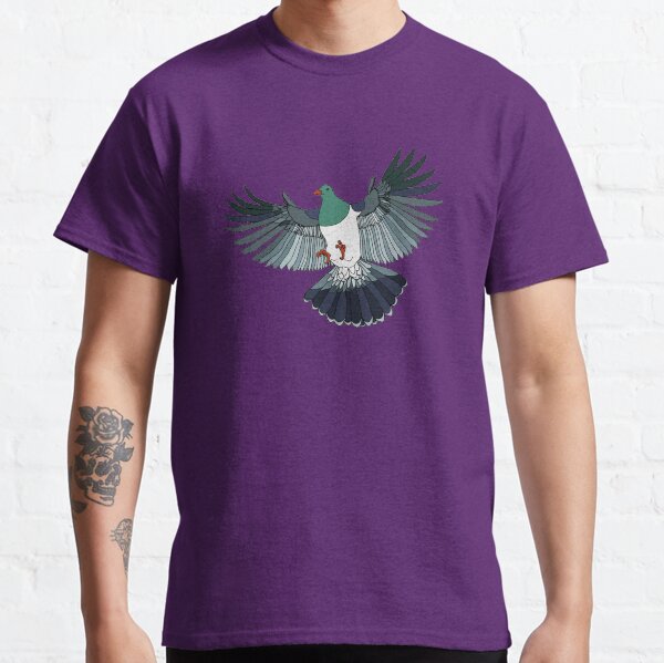 Kereru on retro stripe Classic T-Shirt