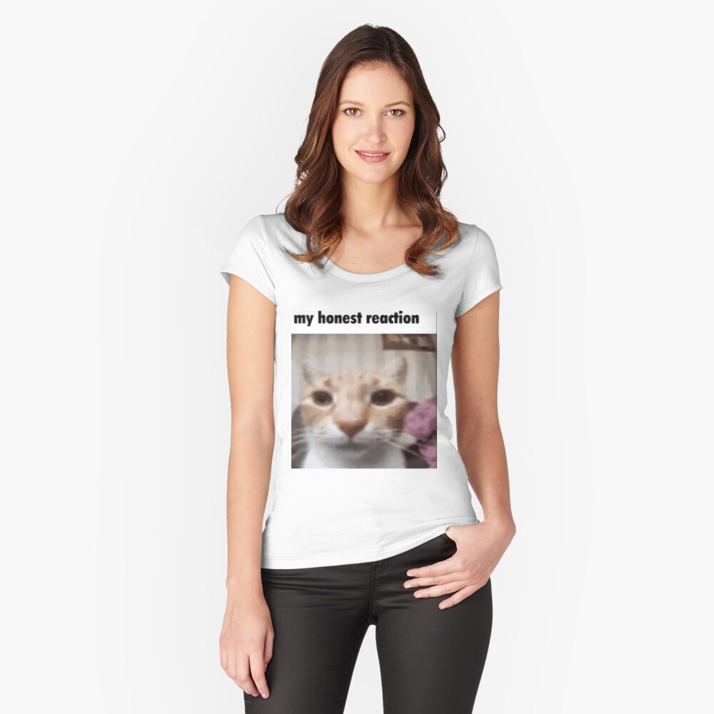 Aperçu de l'œuvre T-shirt échancré créée et vendue par cocksnot.