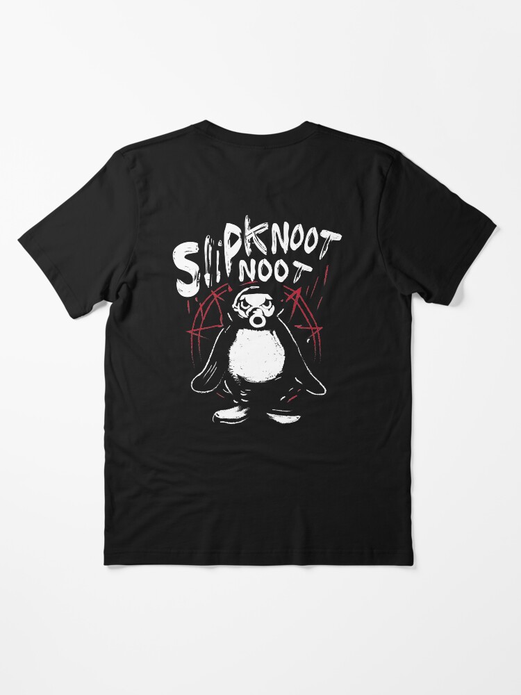 Imagen 3 de 7, Camiseta esencial con la obra Slipknoot noot pingüino death metal góticas hard rock, diseñada y vendida por Spanky3328.
