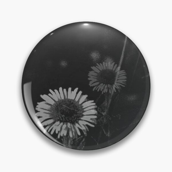 Item preview, flowers black and white designed and sold by Francespoppy.