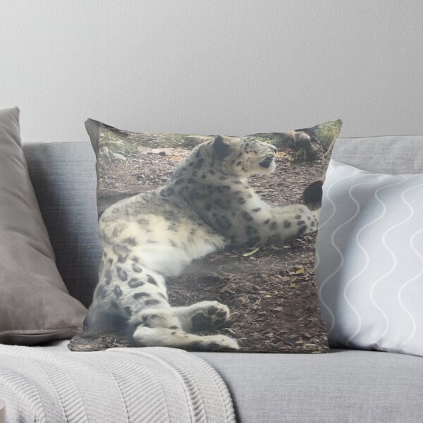 Item preview, Leopardo de nieve designed and sold by ghostams.