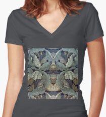 MORRIS COLLECTION 1011 Women's Fitted V-Neck T-Shirt