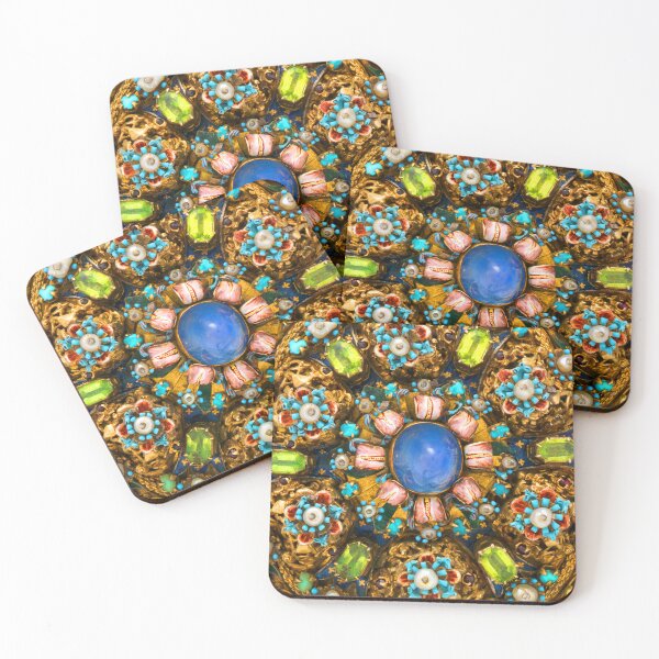 Item preview, Colgante Bejeweled vintage de cerca designed and sold by SpiritedArtwork.
