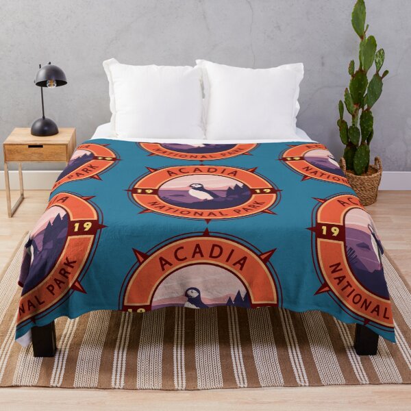 Artikelvorschau, Retro-Kompass-Emblem des Acadia-Nationalparks Maine entworfen und verkauft von KrisSidDesigns.
