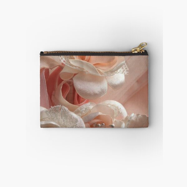 Item preview, Molly Peach designed and sold by LibrosBOOKtique.