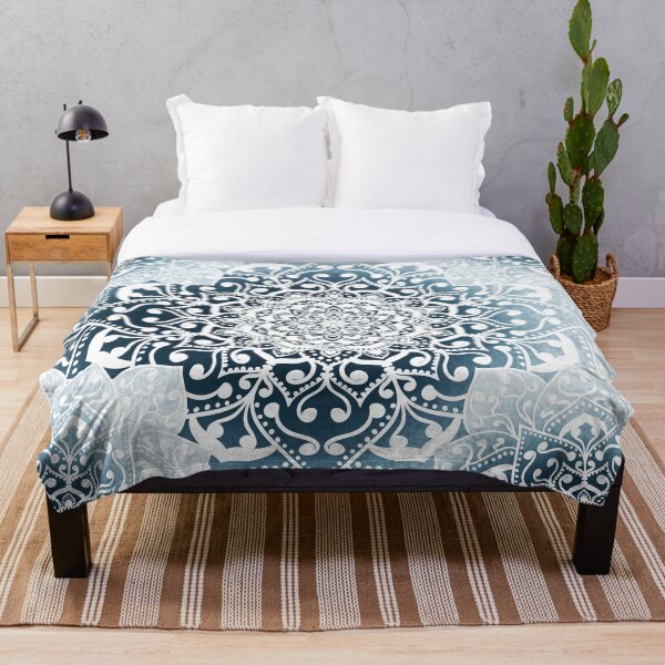 WINTERFIELD MANDALA Throw Blanket