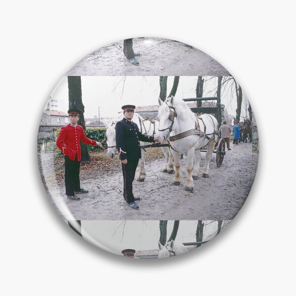 Artikelvorschau, r444/ Finition 2022: The Happy Days of Haras de Saintes - Les jours Heureux du Haras de Saintes " 1846 - 2018 (sad) " Okaio Créations Olavia-Olao entworfen und verkauft von o.okaïo.