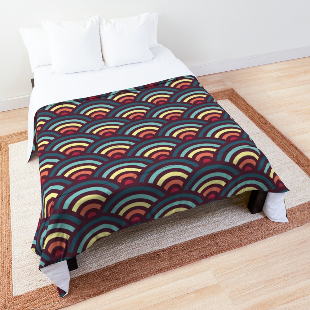 Rainbowaves (dark) Comforter