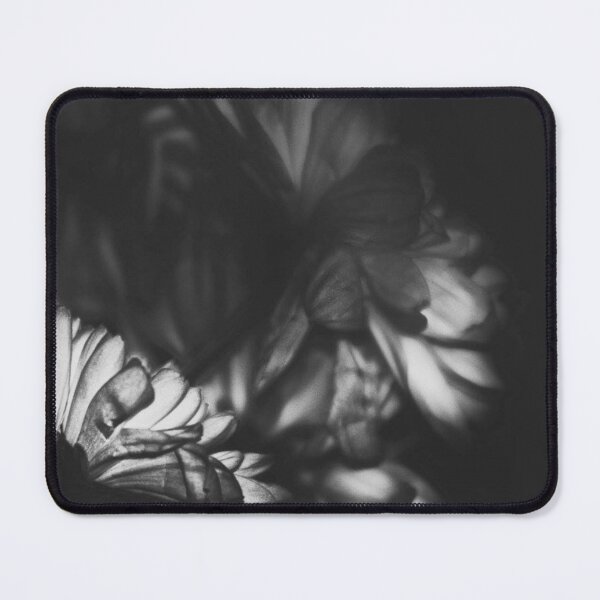 Item preview, flowers black and white designed and sold by Francespoppy.
