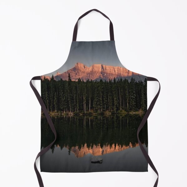 Aperçu de l'œuvre Mount Rundle Reflections créée et vendue par nbrandsberg.