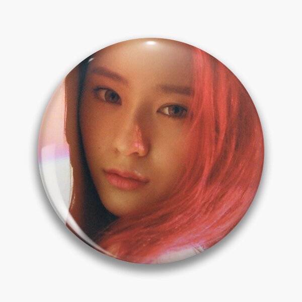 Item preview, krystal f x red light designed and sold by ZXSEAVBNM.