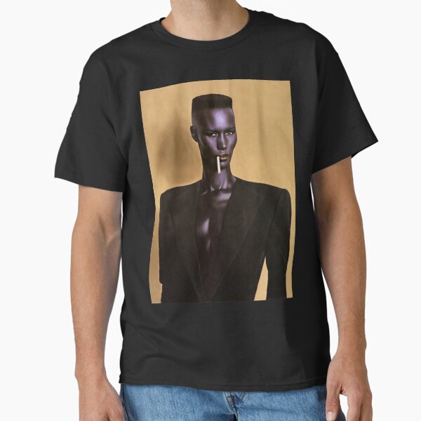 Artikel-Vorschau von Grace Jones ist eine außergewöhnliche Sängerin!, designt und verkauft von watertigerleo.