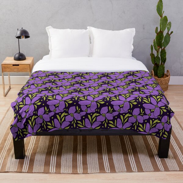 Aperçu de l'œuvre Motif floral numérique violet créée et vendue par patternologyy.
