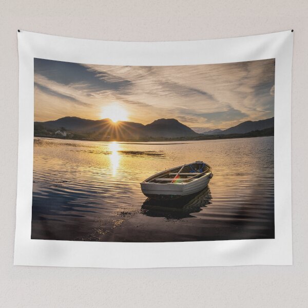 Aperçu de l'œuvre Lever du soleil à Derryherbert, Connemara, Irlande créée et vendue par rogerstanger.