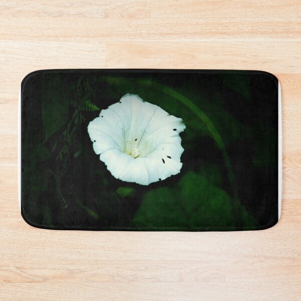 Item preview, white wildflower designed and sold by Francespoppy.