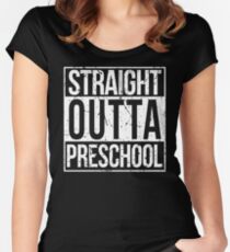 Camiseta entallada de cuello redondo Straight Outta Preschool Camiseta