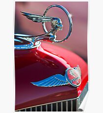 1933 Pon Hood Ornament -377c Poster