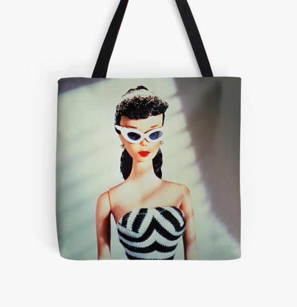 Vista previa del artículo con la obra «Muñeca retro vintage», diseñado y vendido por cherrypiez.