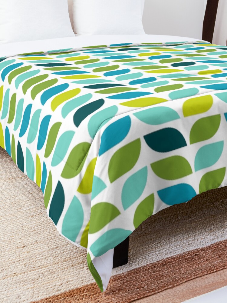 Alternate view of Geometric Pattern: Leaf: Spring Comforter