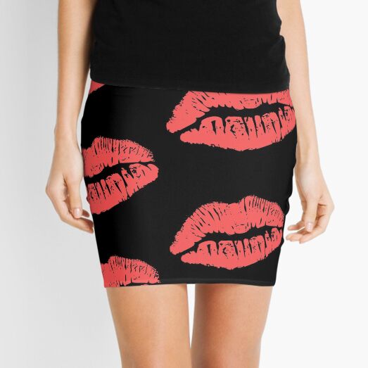 Beso. Minifalda