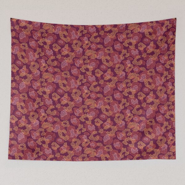 Aperçu de l'œuvre Purple Dotted Animal Print créée et vendue par Carolina Diaz.