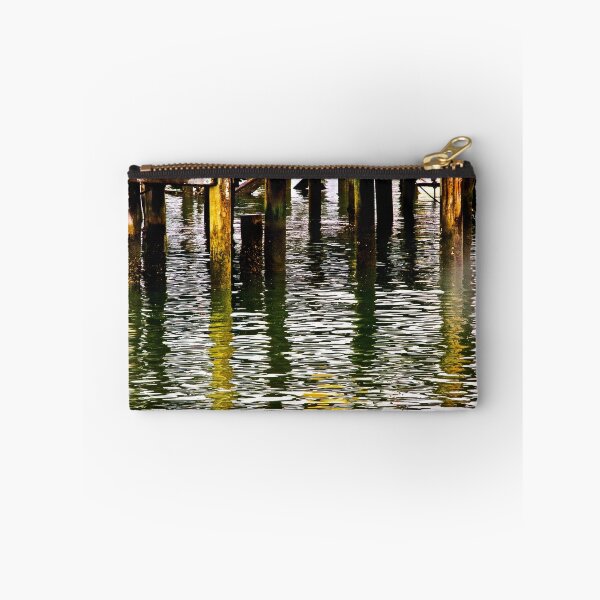 Artikelvorschau, Wharf Reflexionen entworfen und verkauft von Barbara  Brown.