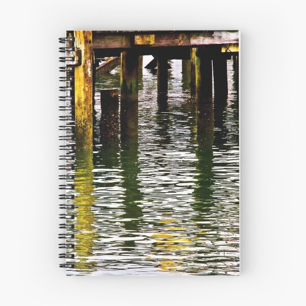 Artikelvorschau, Wharf Reflexionen entworfen und verkauft von Barbara Brown.