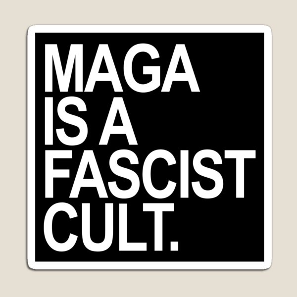 Vista previa del artículo con la obra «MAGA es un culto FASCISTA», diseñado y vendido por Thelittlelord.